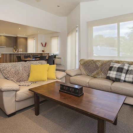 Northview 2 - Modern 2Br Townhouse L Lake View L Central Location L Spa Bath L Wifi 金德拜恩 外观 照片