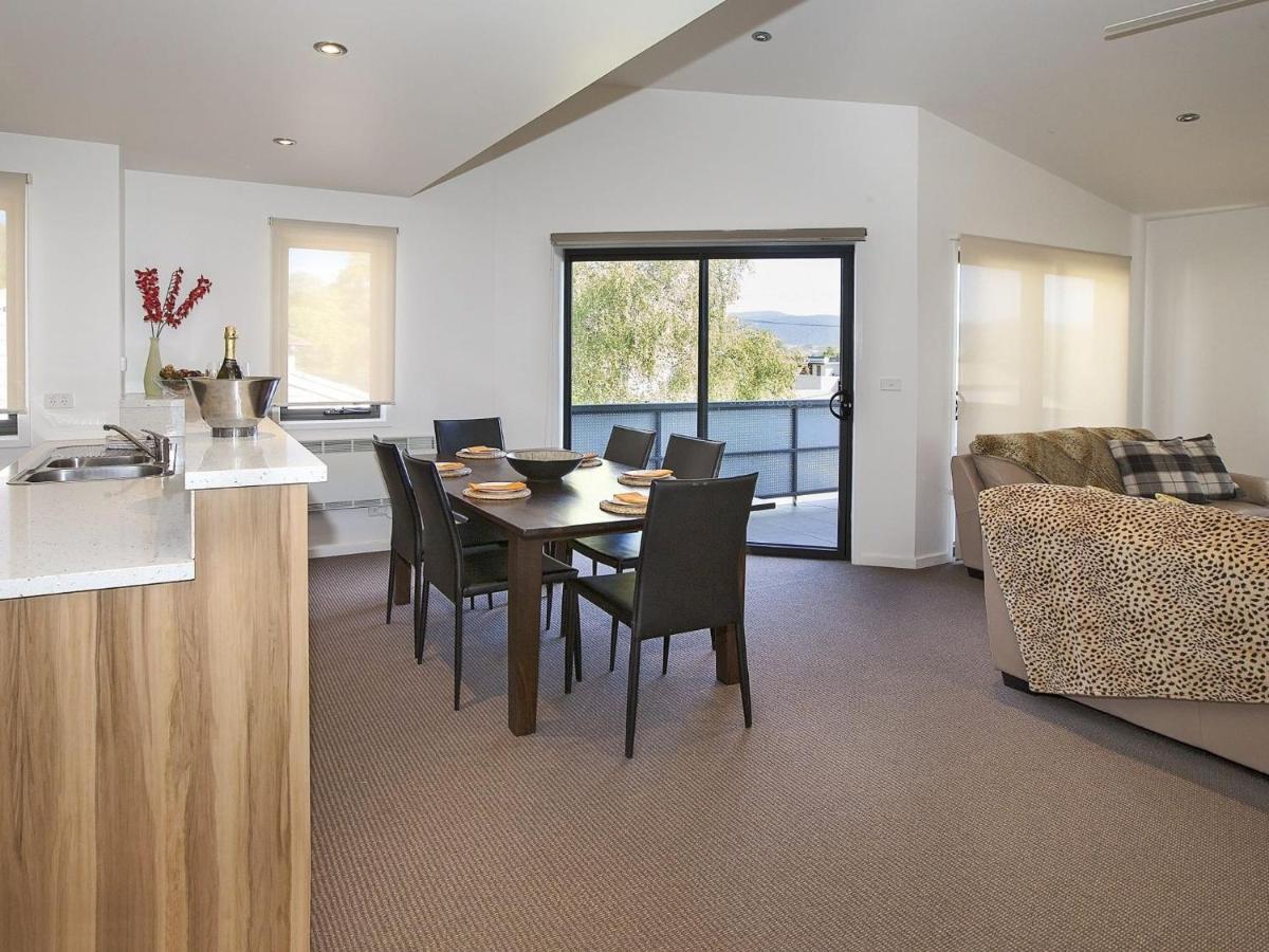 Northview 2 - Modern 2Br Townhouse L Lake View L Central Location L Spa Bath L Wifi 金德拜恩 外观 照片